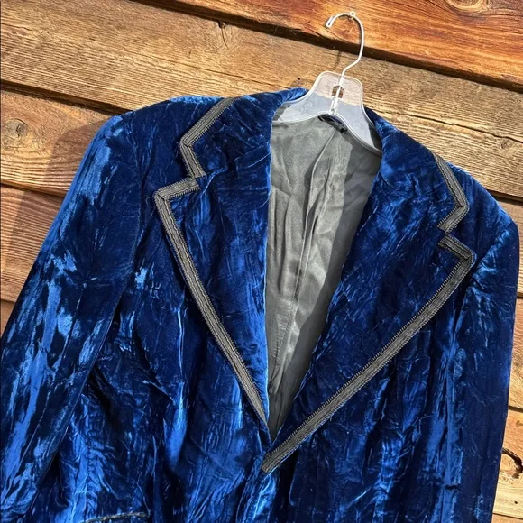 Men's Blue Velvet Jacket - Picture 5 of 9